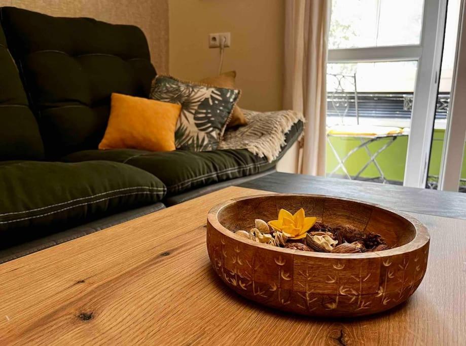 Cozy 2Br Oasis In Central Burgas Exterior photo